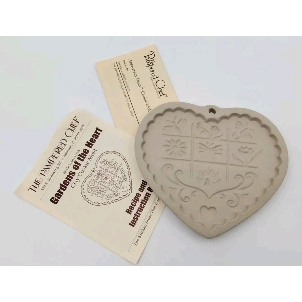 Pampered Chef 96' GARDENS OF THE HEART Clay‎ Mold SEE PICS NOT USED